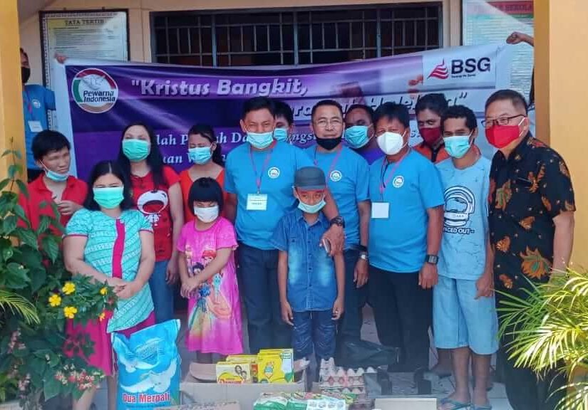 pewarna-sulut-bersama-anak-anak-dan-pengelolah-panti-sosial-disabilitaa