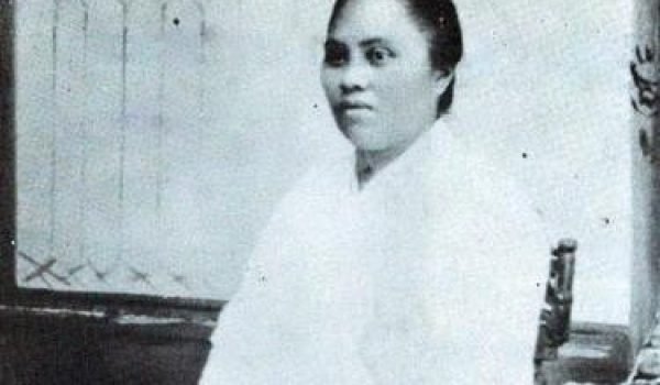 maria-walanda-maramis (1)