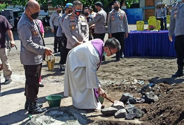 peletakan-batu-pembangunan-kapel